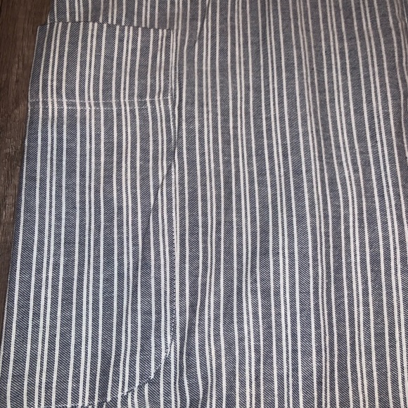 Never warn striped Romper - Picture 2 of 3